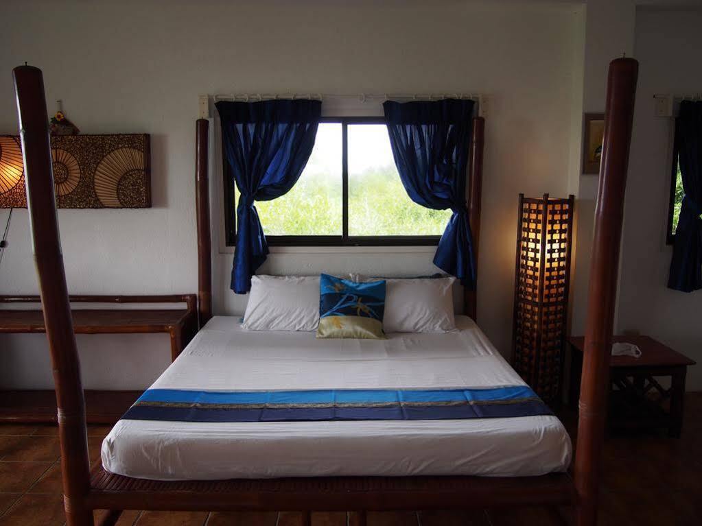 The Blue Orchid Resort Moalboal Exterior photo